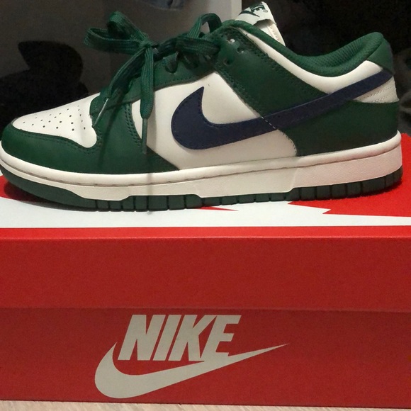 Nike Dunk low gorge green/midnight navy woman’s 7.5 - Picture 1 of 5